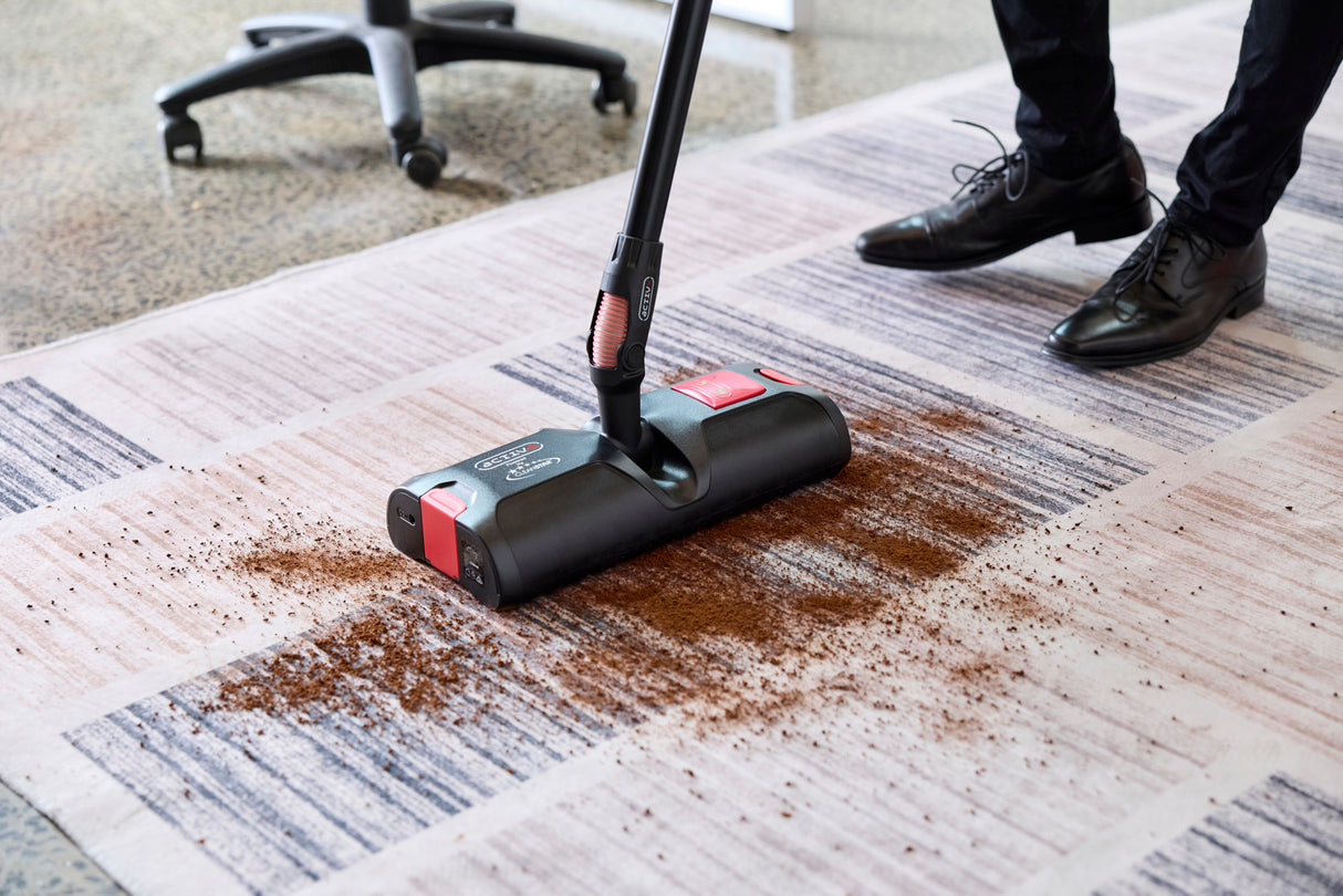 BUTLER PRO Vacuum Cleaner with ACTIV8 Combo - for "the Deepest Clean"