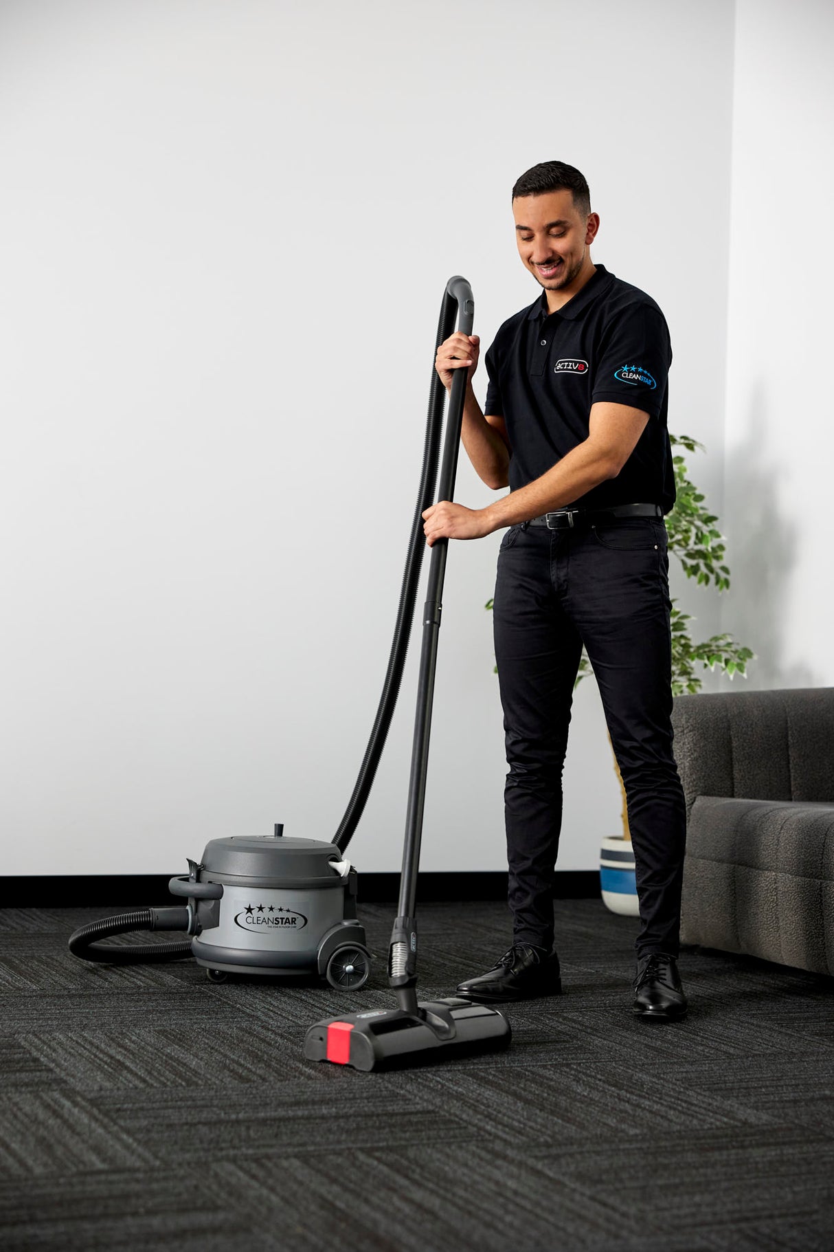 BUTLER PRO Vacuum Cleaner with ACTIV8 Combo - for "the Deepest Clean"