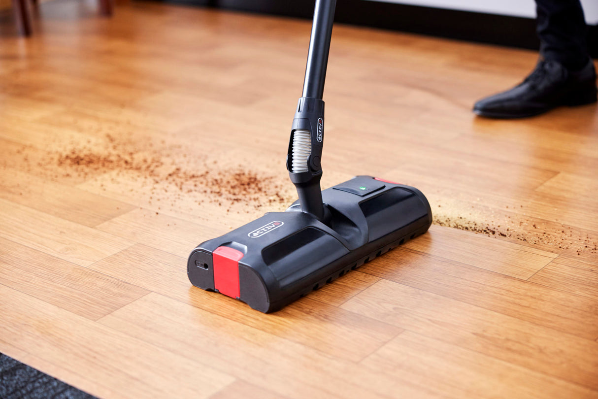 BUTLER PRO Vacuum Cleaner with ACTIV8 Combo - for "the Deepest Clean"
