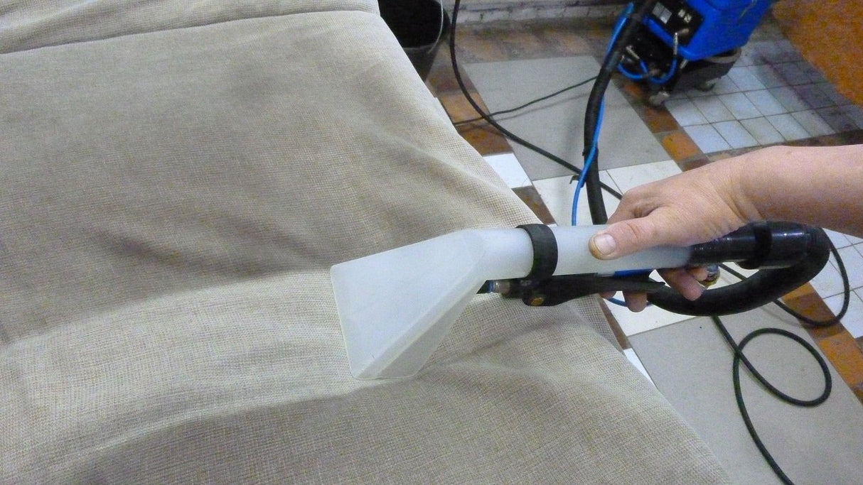 CUTLASS 30L Carpet Extraction machine w/Floor Wand & Upholstery Tool (Made in Italy)