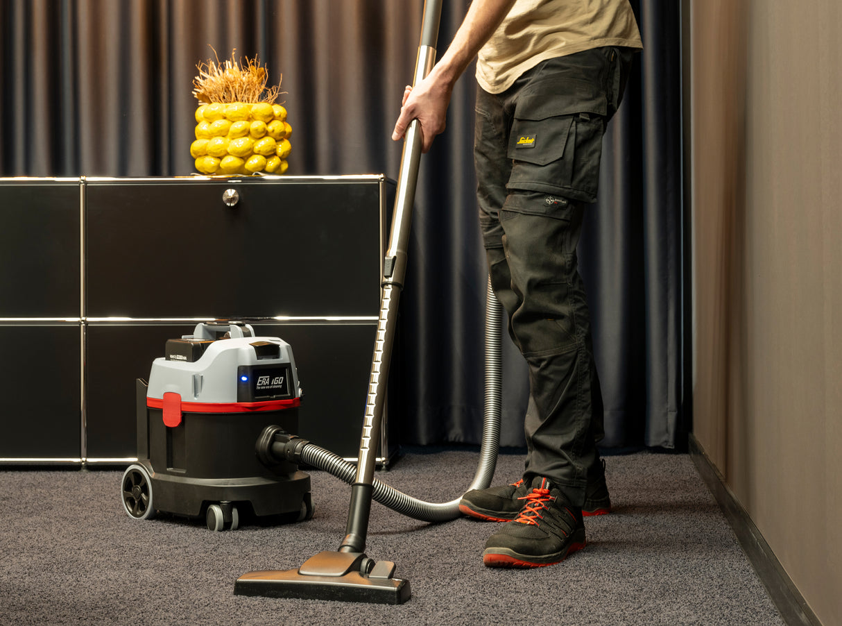 ERA iGO Cordless Canister Vacuum Cleaner